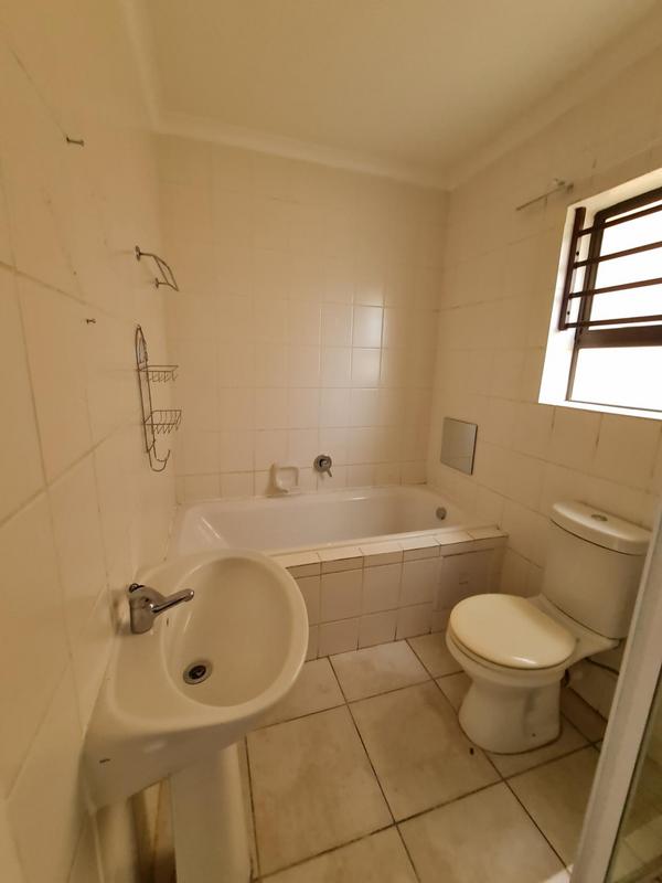 To Let 2 Bedroom Property for Rent in Fairview Golf Estate Western Cape